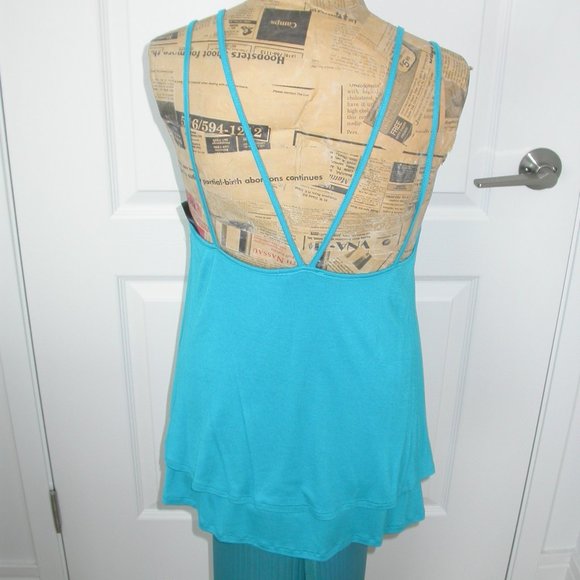Swishy Turquoise Layered Top - Picture 3 of 5
